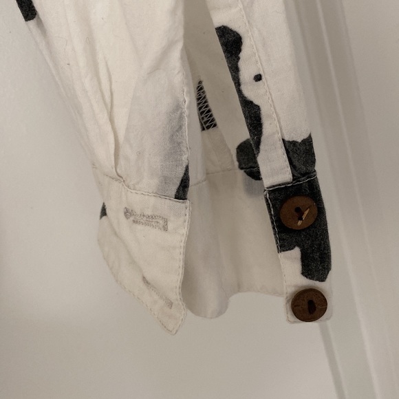 Symbology Black and White Elephant Print Button Up Shirt - Picture 5 of 8